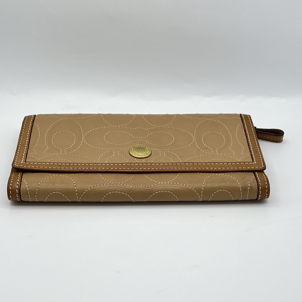 Coach Signature Logo Embossed Leather Tri Fold Stitched Wallet License Window - Picture 4 of 16